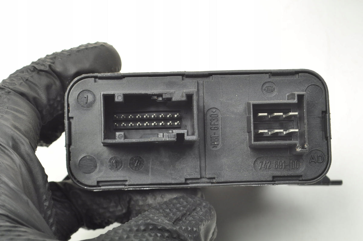 LAND ROVER DISCOVERY L550 MODULE LIGHT CONTROLLER GX73-13K031-AA