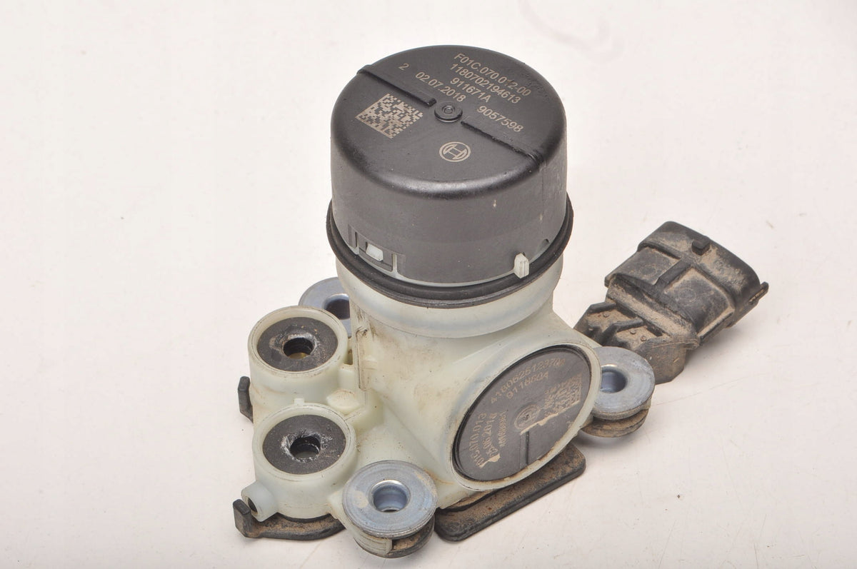LAND ROVER DISCOVERY SPORT L550 2.0 D ADBLUE PUMP F01C070013