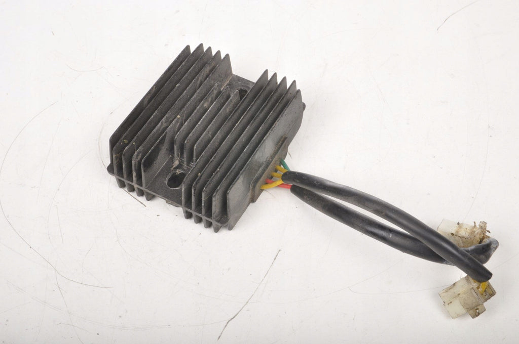 LEXMOTO CHIEFTAIN 125/ JUNAK 711 VOLTAGE REGULATOR