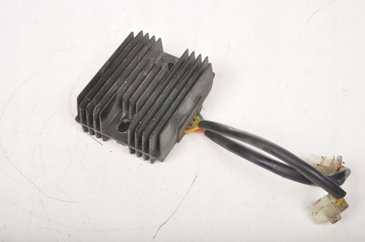 LEXMOTO CHIEFTAIN 125/ JUNAK 711 VOLTAGE REGULATOR