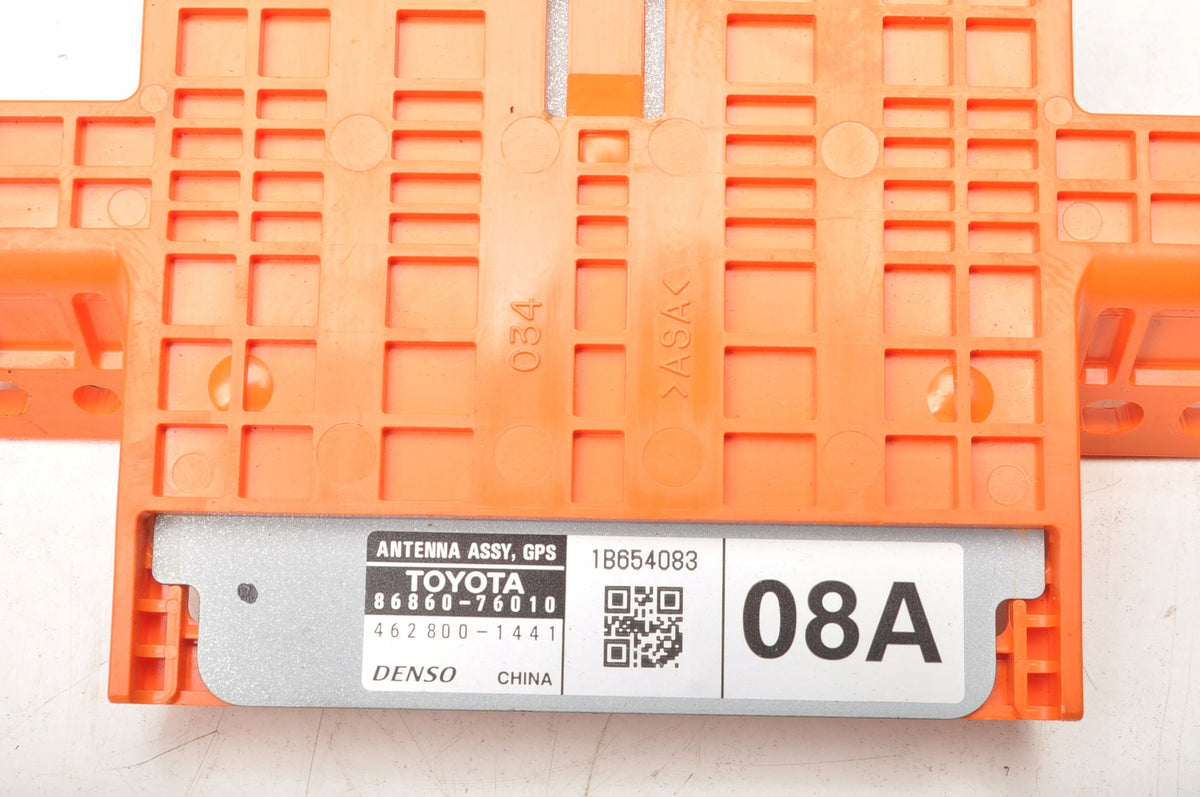 LEXUS CT 200h GPS NAVIGATION ANTENNA 86860-76010