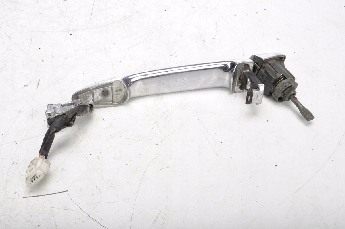 LEXUS LS III DOOR HANDLE EXTERIOR RIGHT FRONT ENGLISH