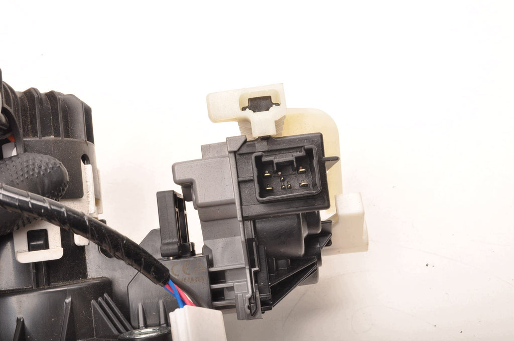 LEXUS NX II G9081-78042 CHARGING SOCKET