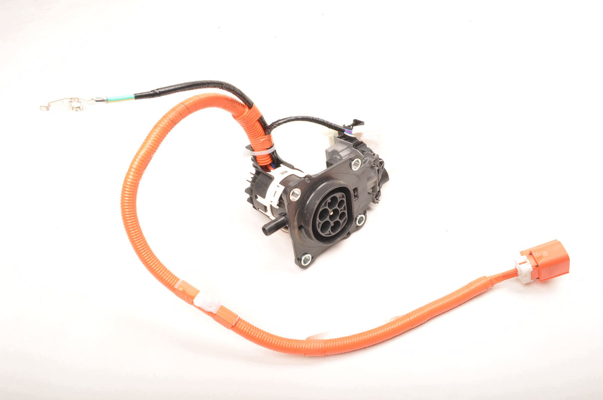 LEXUS NX II G9081-78042 CHARGING SOCKET
