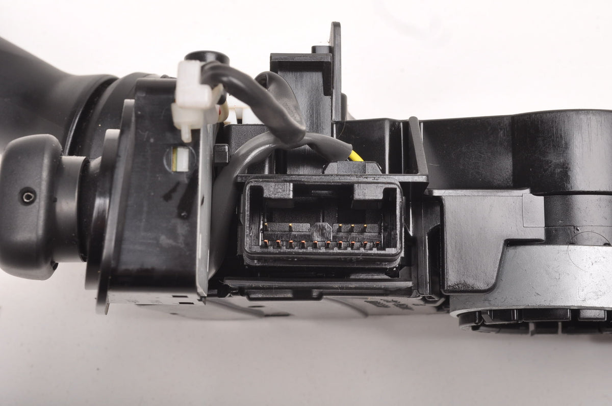 LEXUS RX II COMBINED SWITCH 3031017F192
