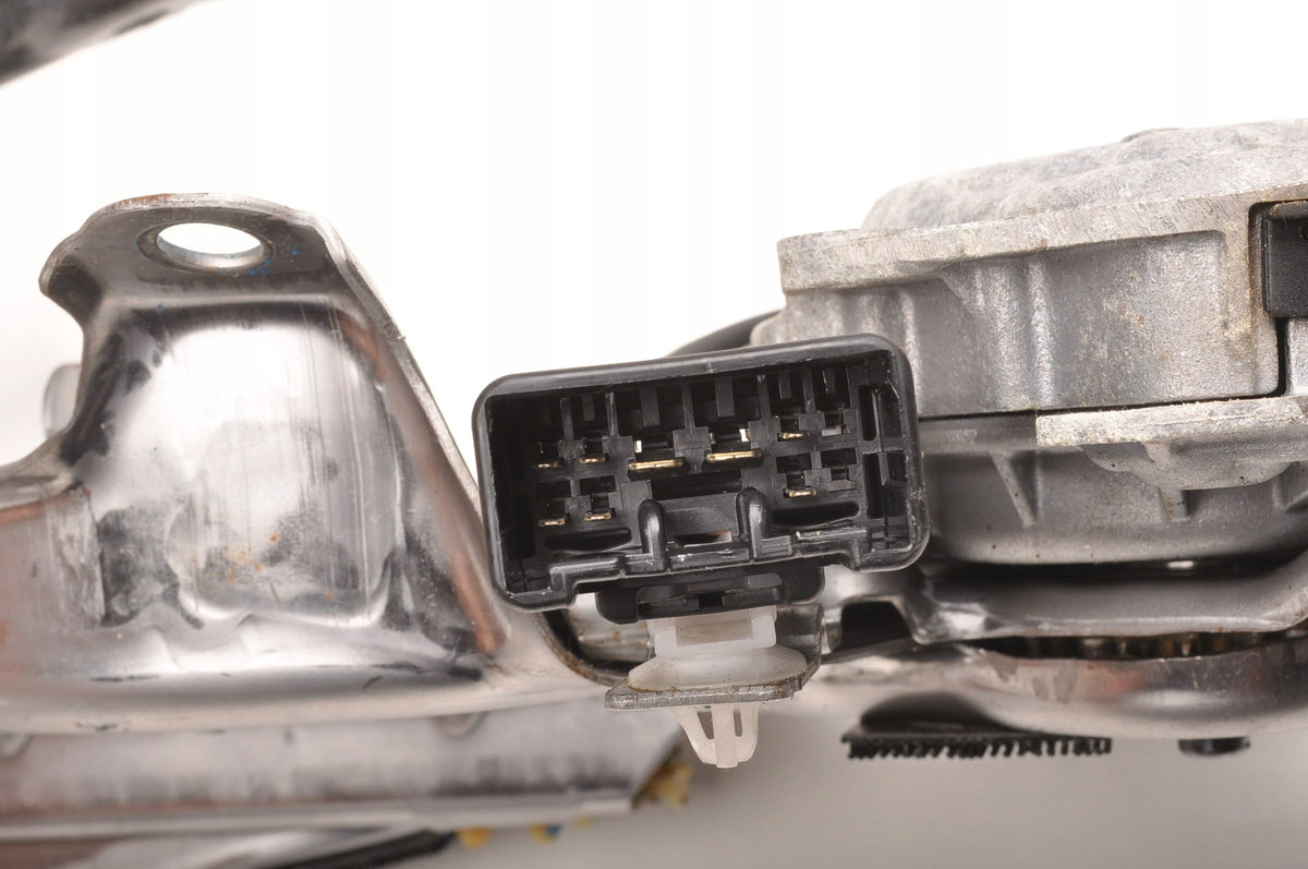 LEXUS RX II TAILGATE MECHANISM
