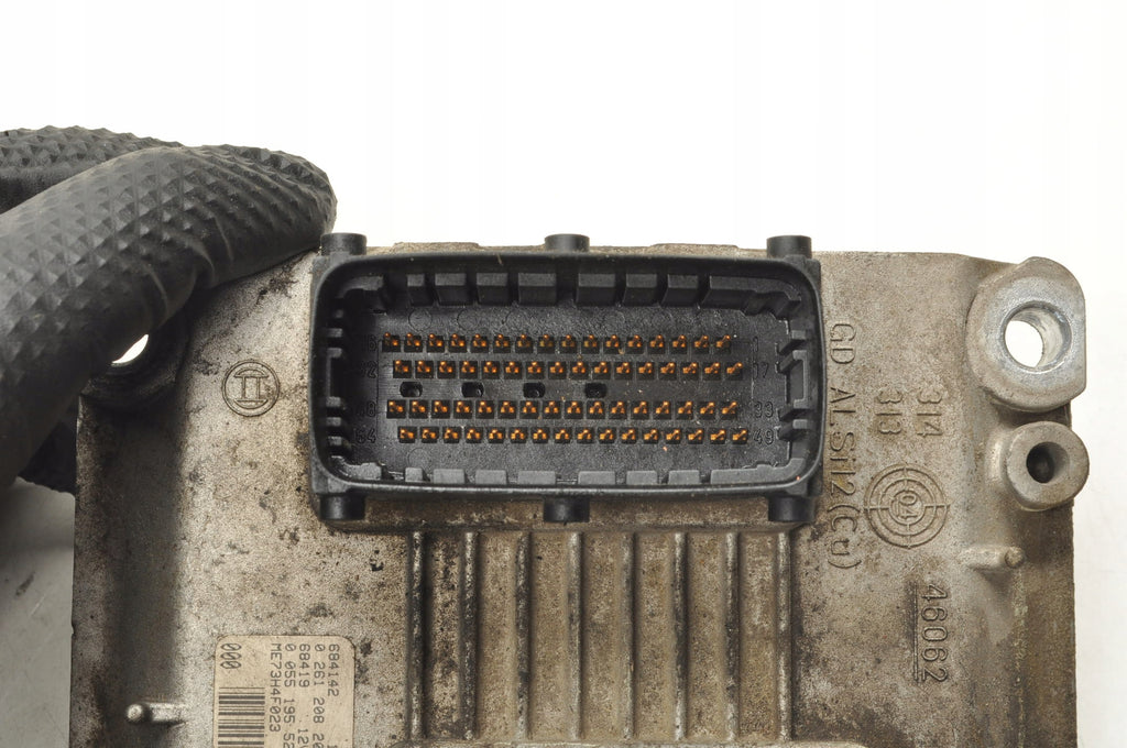 Lancia Musa FIAT IDEA 1.4 16V 95 HP COMPUTER ENGINE CONTROLLER 0261208207