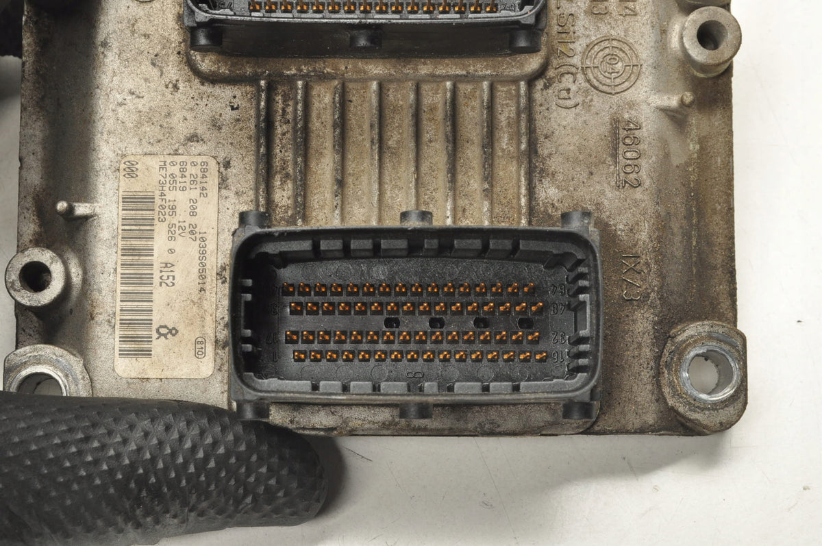 Lancia Musa FIAT IDEA 1.4 16V 95 HP COMPUTER ENGINE CONTROLLER 0261208207