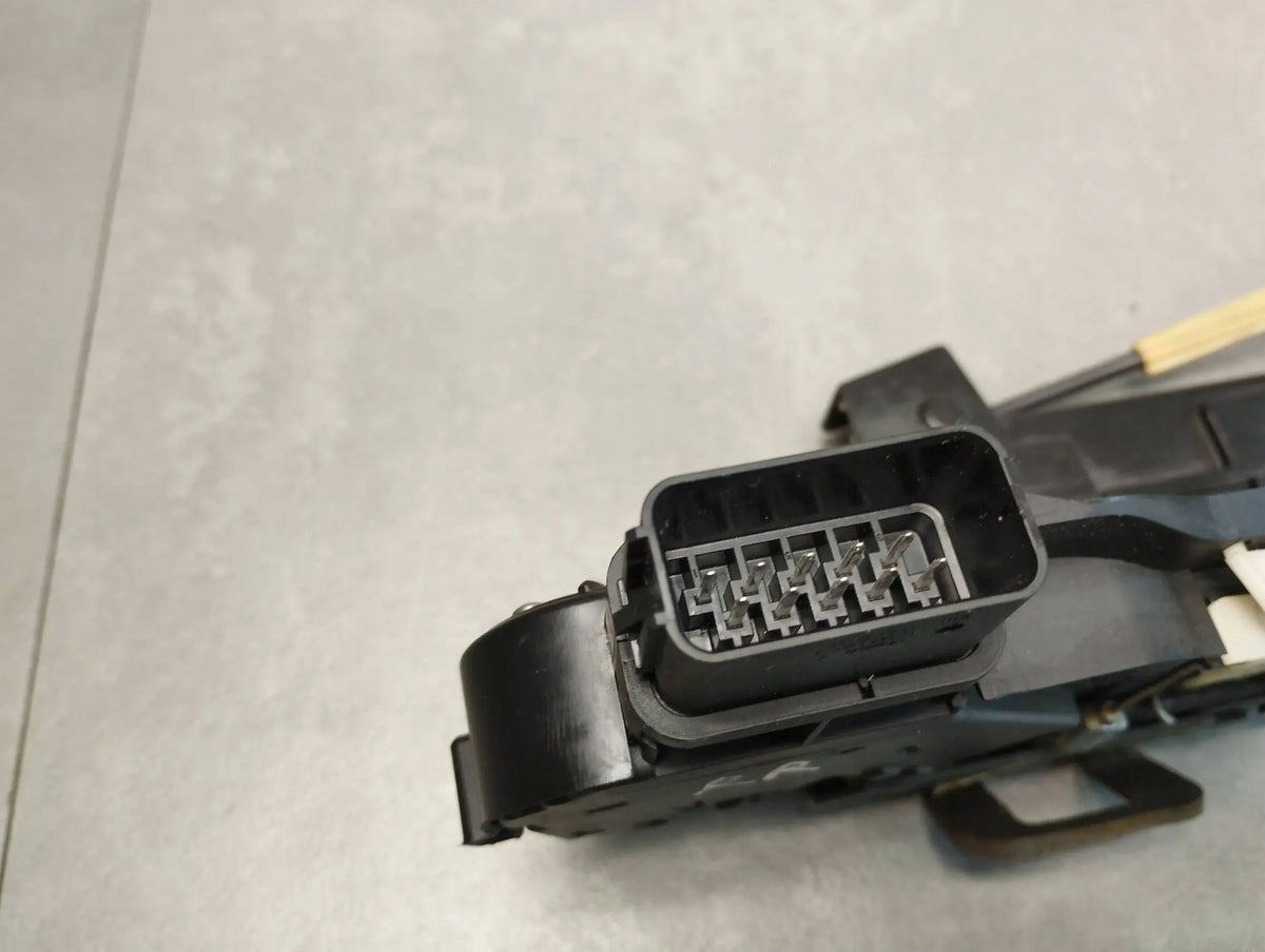 Land Rover Range Rover Sport L320 LOCK RIGHT REAR 8X2A26412AC