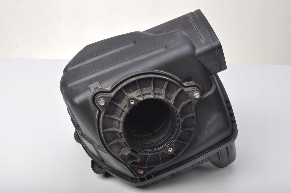 MASERATI GHIBLI III 3.0 AIR FILTER HOUSING 670004602