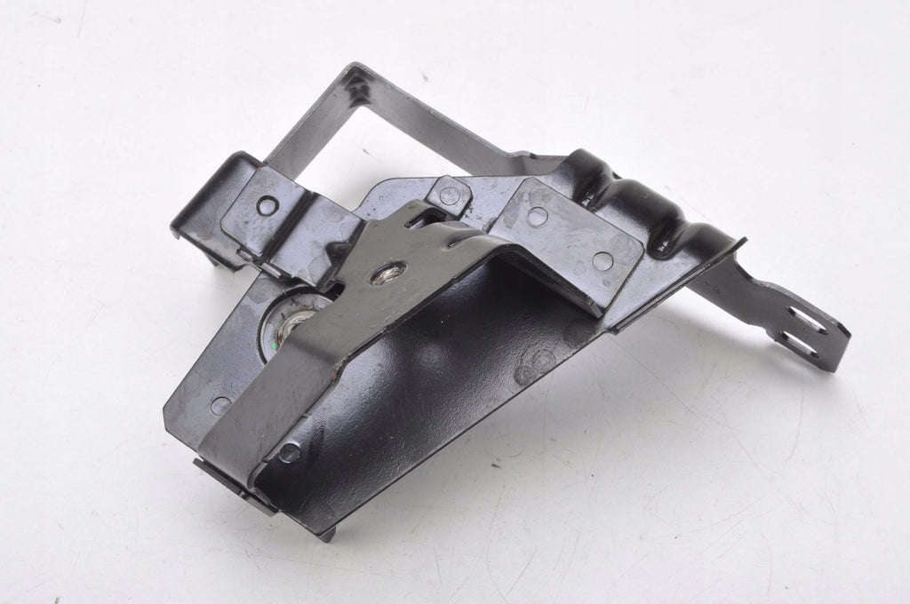 MASERATI GHIBLI III 3.0 D ABS PUMP MOUNT
