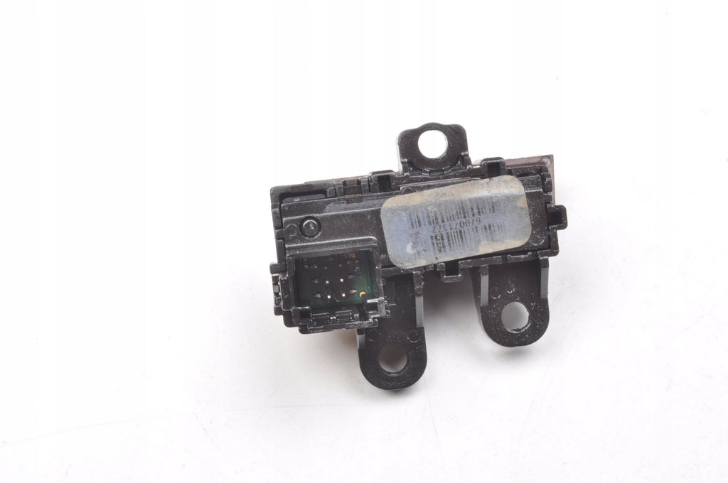 MASERATI GHIBLI III EMERGENCY LIGHT SWITCH 670071372