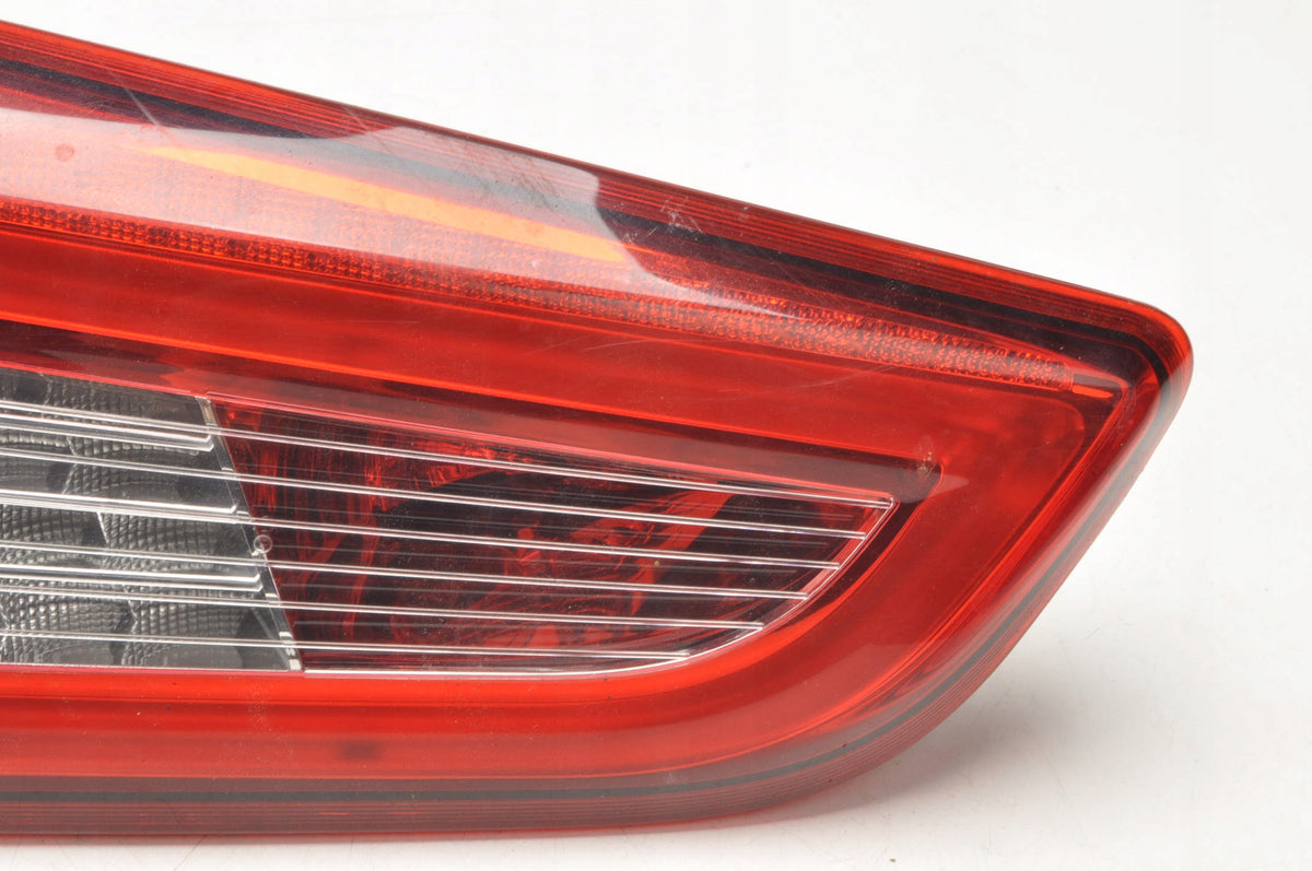 MASERATI GHIBLI III LEFT REAR LAMP IN FLAP 06700046820