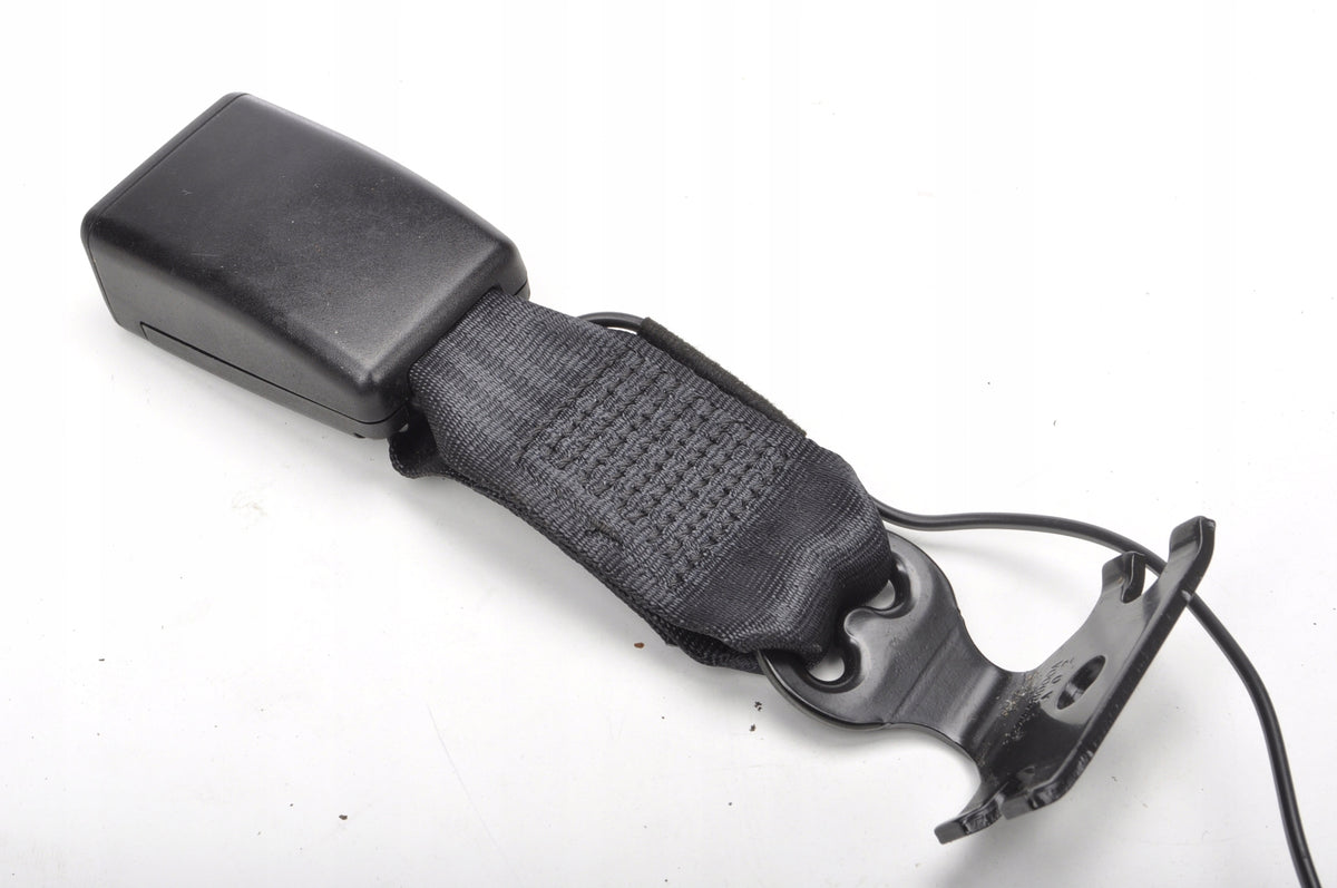 MASERATI GHIBLI III SEAT BELT FASTENING REAR MIDDLE 670019306