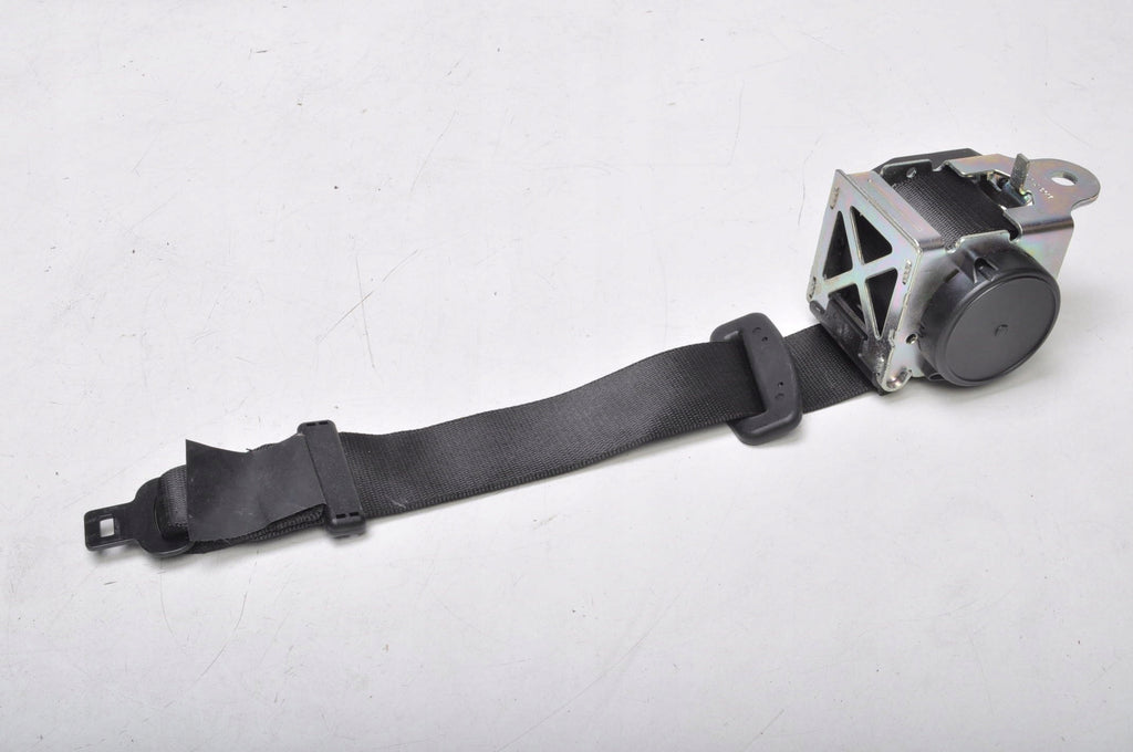 MASERATI GHIBLI III SEAT BELT MIDDLE REAR 6700174400