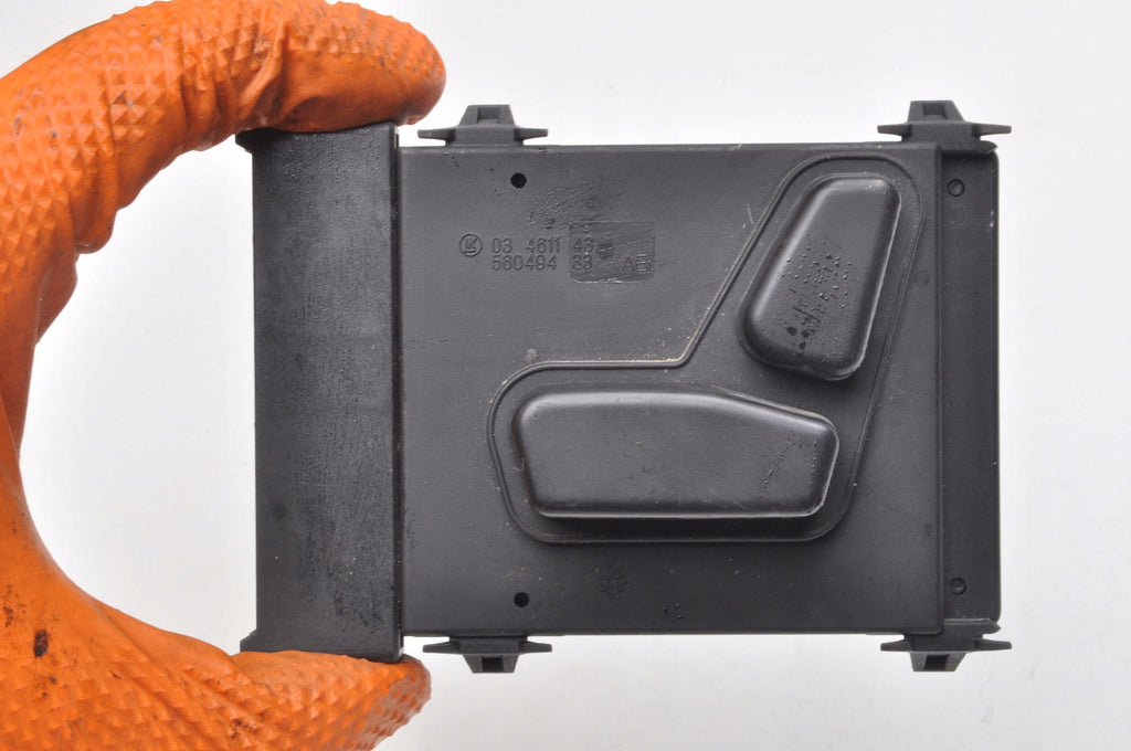 MASERATI GHIBLI III SEAT SETTING PANEL 111G1039