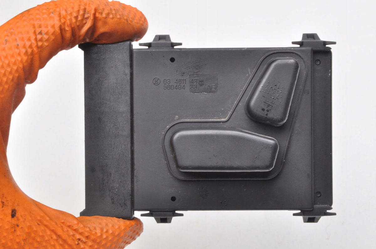 MASERATI GHIBLI III SEAT SETTING PANEL 111G1039