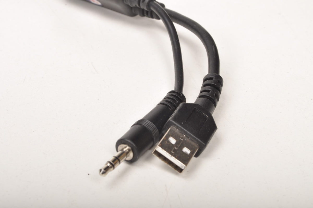 MASERATI GRANTURISMO CABLE AUX USB IPOD IPHONE