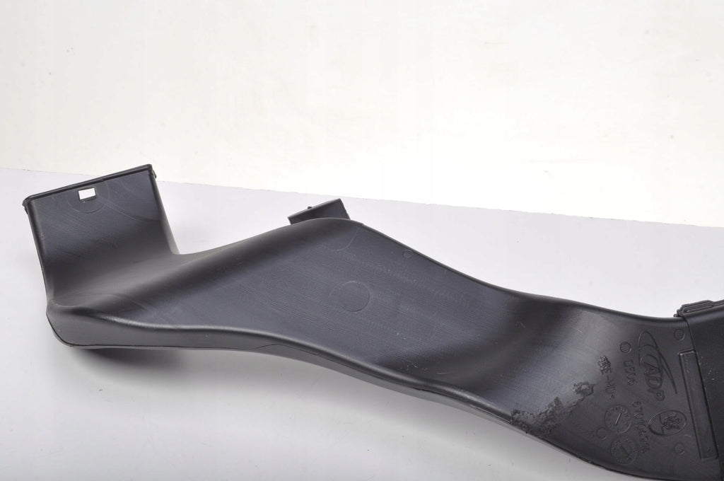 MASERATI LEVANTE S Q4 3.0 AIR INTAKE PIPE