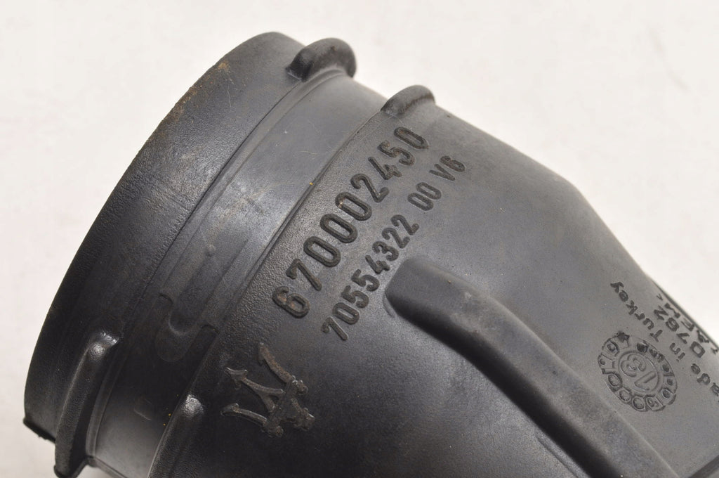 MASERATI QUATTROPORTE VI 3.0 AIR INTAKE PIPE 670002450