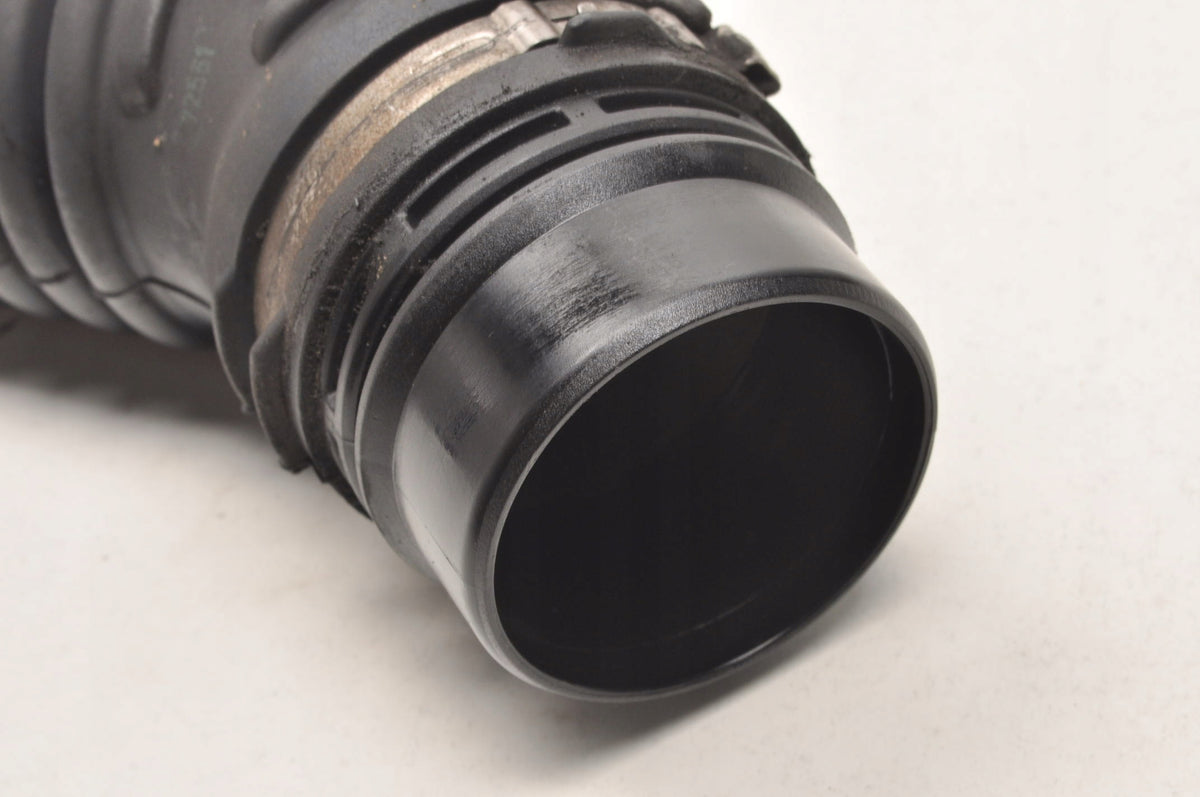 MASERATI QUATTROPORTE VI 3.0 AIR INTAKE PIPE 670002450