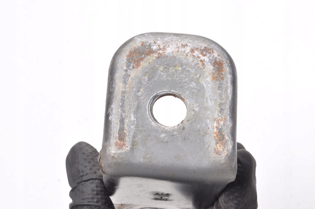 MASERATI QUATTROPORTE VI 3.0 FRONT BELT RADIATOR MOUNT