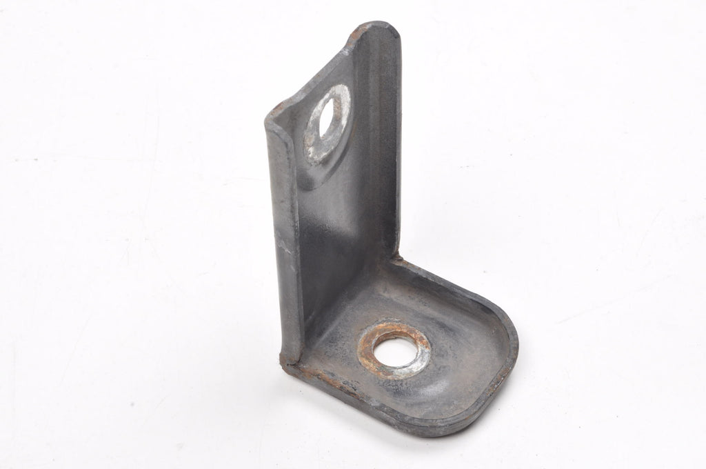 MASERATI QUATTROPORTE VI 3.0 FRONT BELT RADIATOR MOUNT