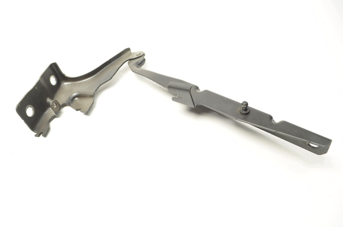 MASK HINGE RIGHT VOLVO XC60 II 31424538 724-16