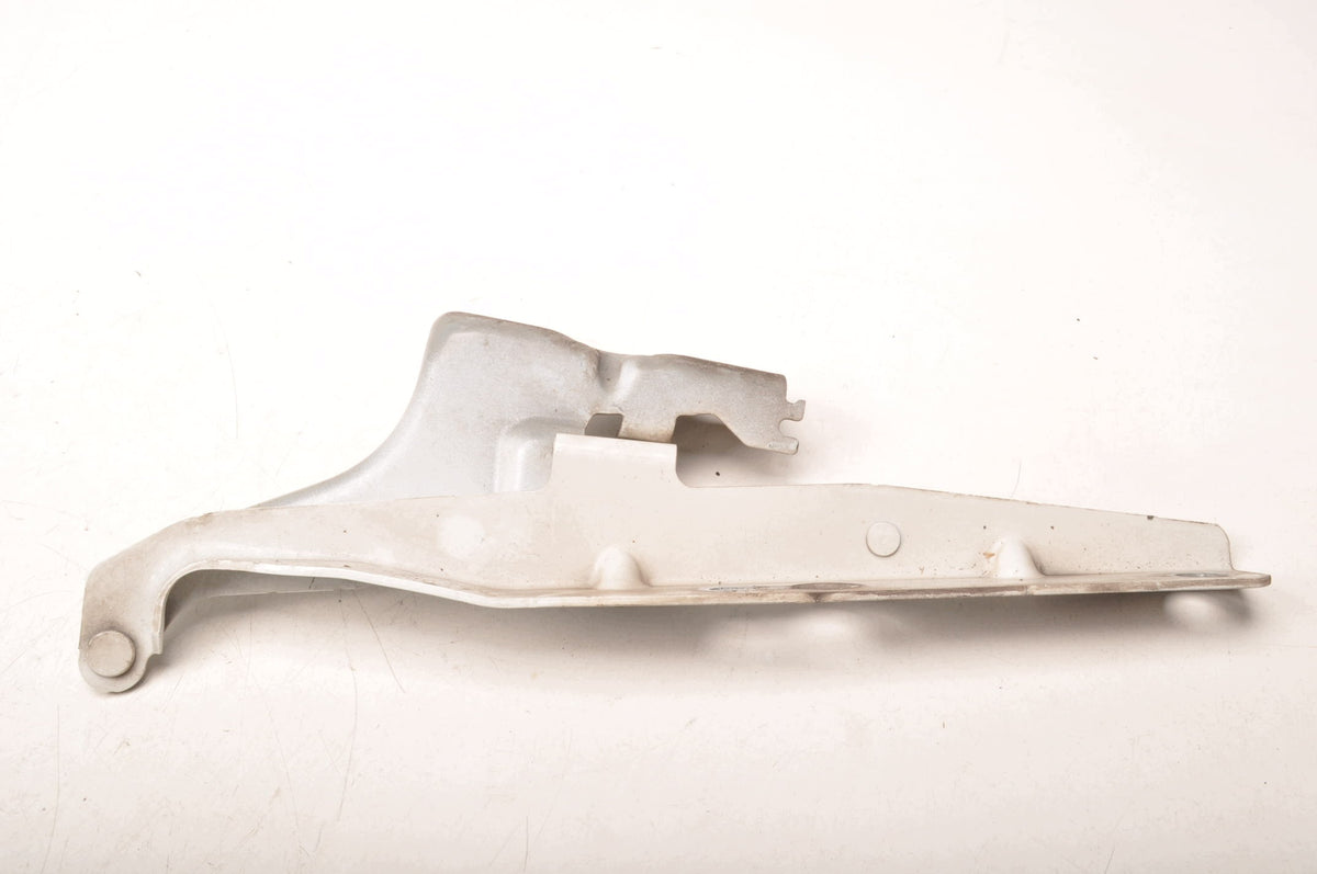 MASK HINGE VOLVO XC60 II 31424538 RIGHT