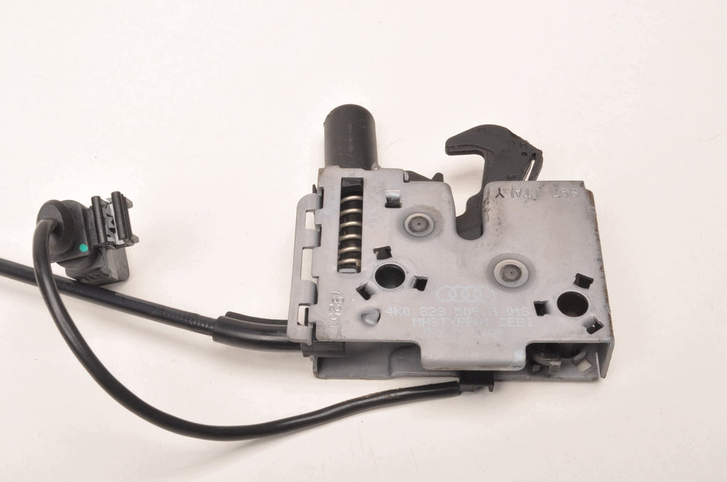 MASK LOCK AUDI A6 C8 VOLKSWAGEN GOLF VIII LIFT CADDY 4K0823509A 2025