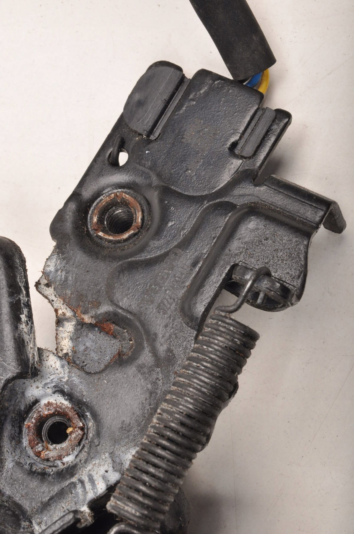 MASK LOCK VOLVO XC40 II 32277429 LEFT