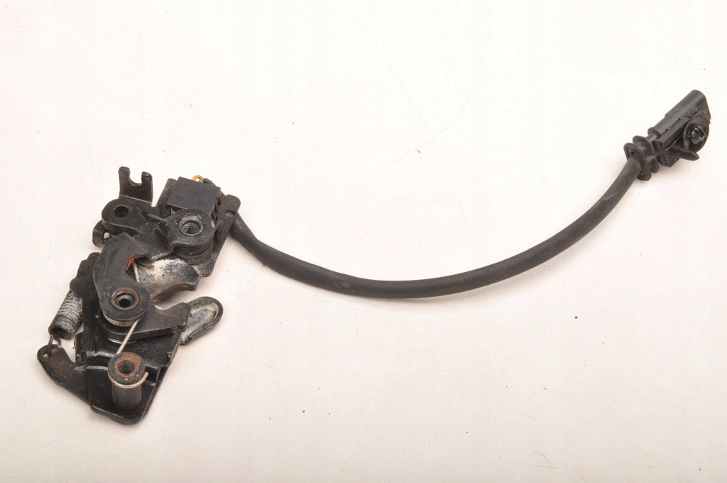 MASK LOCK VOLVO XC40 II 32277429 LEFT