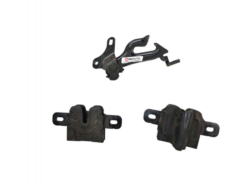 MASK LOCKS LEFT RIGHT BOLT HITCH SET VOLVO V40 II 31218611