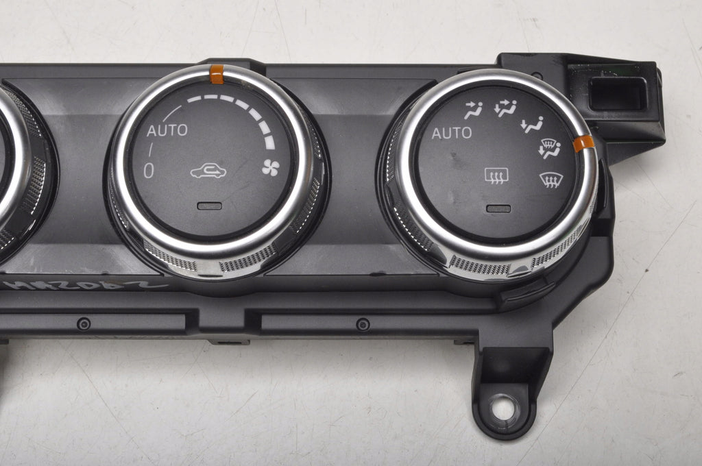 MAZDA 2 DL DJ AIR CONDITIONING PANEL DH0P61190C