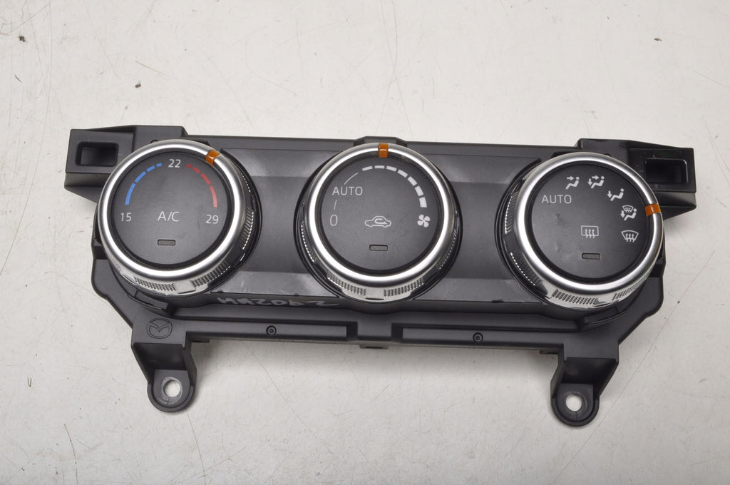 MAZDA 2 DL DJ AIR CONDITIONING PANEL DH0P61190C