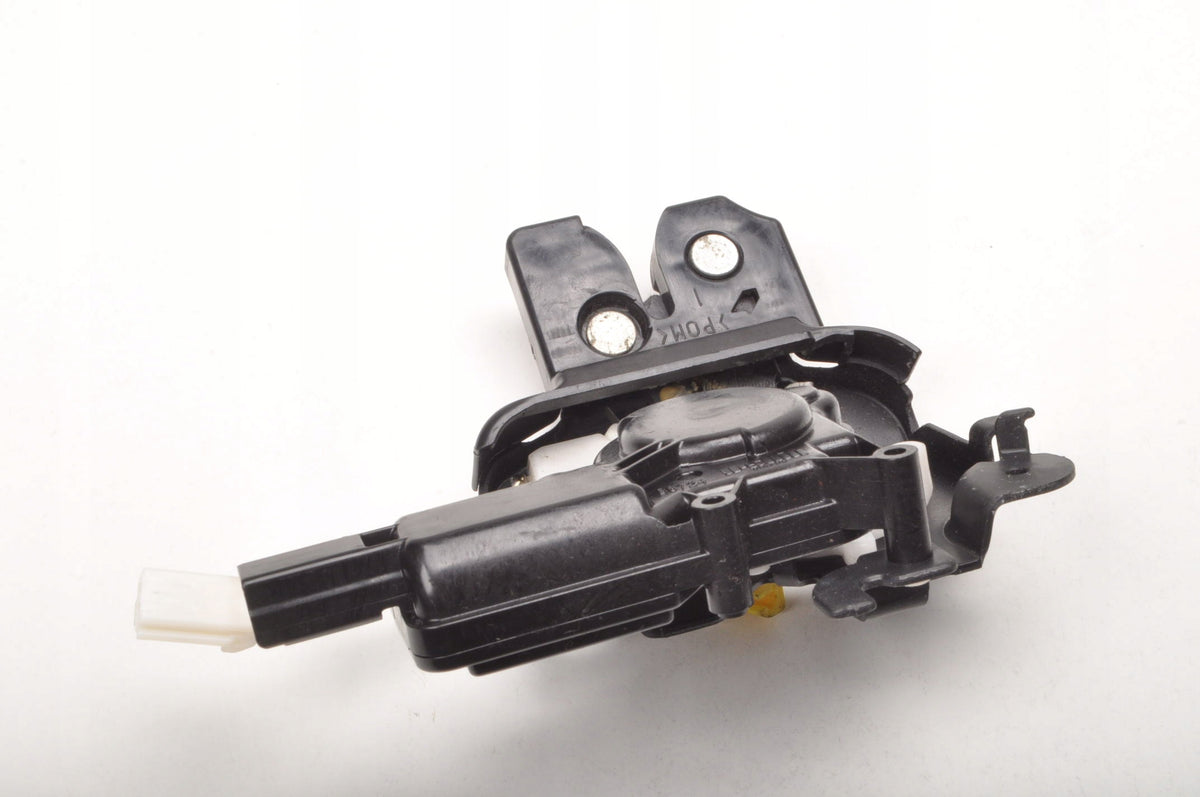 MAZDA 3 BK LIFT SEDAN TAILGATE LOCK