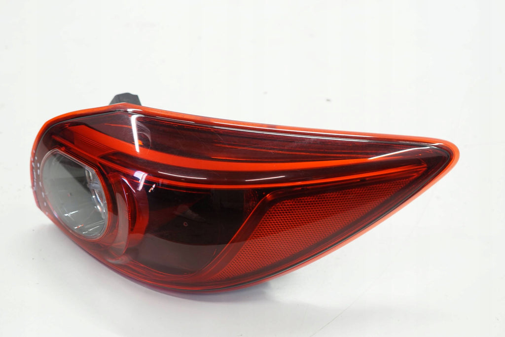 MAZDA 3 III BM 14R LAMP RIGHT REAR IN FENDER B45D-51150