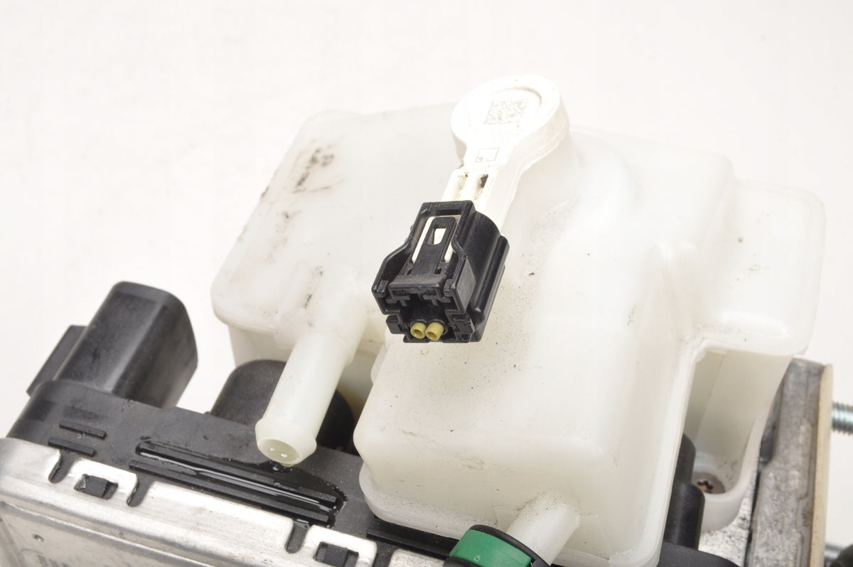 MAZDA CX-30 2.0 HYBRID ABS PUMP D42E-439A0A