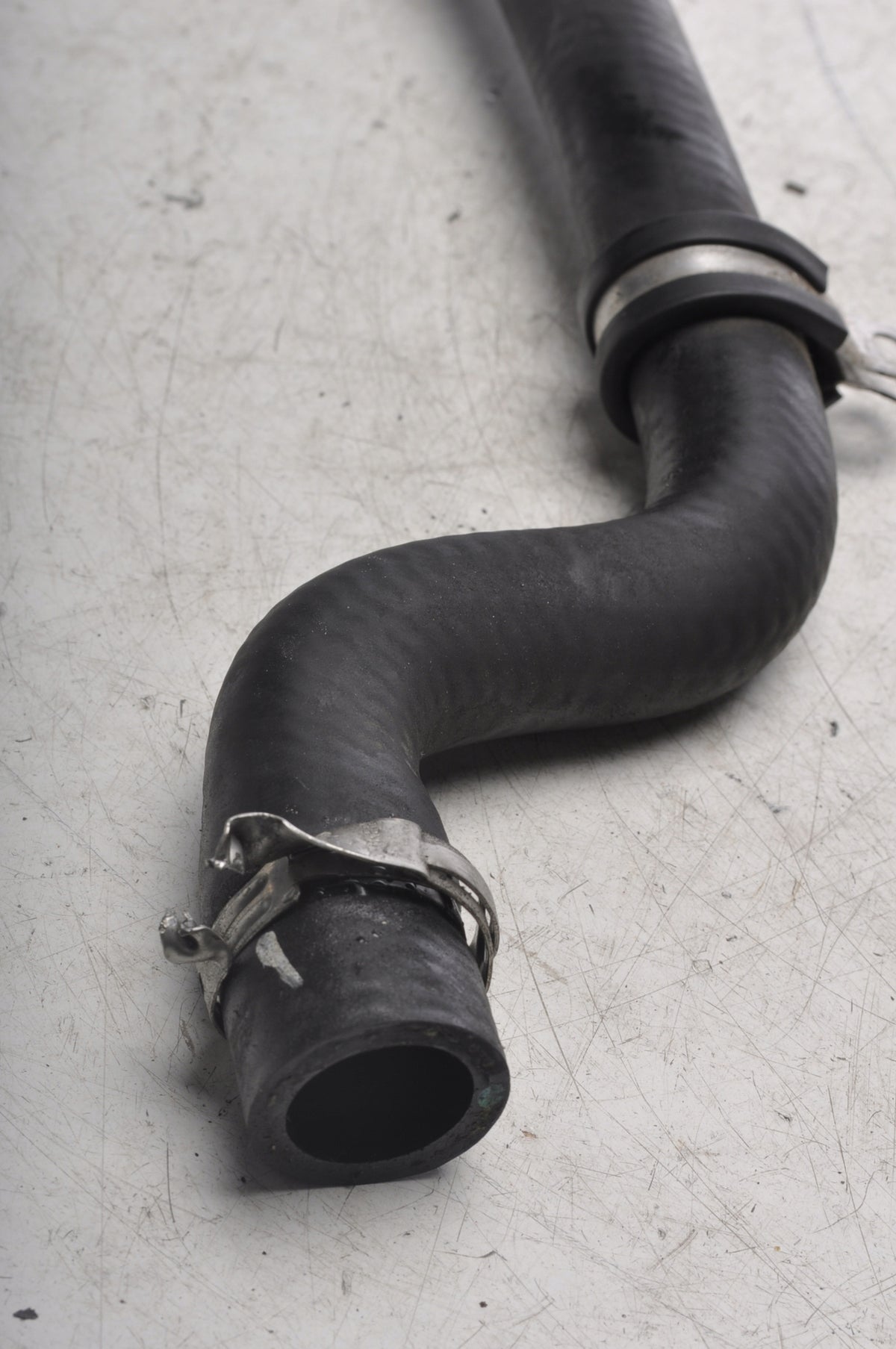 MCLAREN 650S PIPE WATER LINE