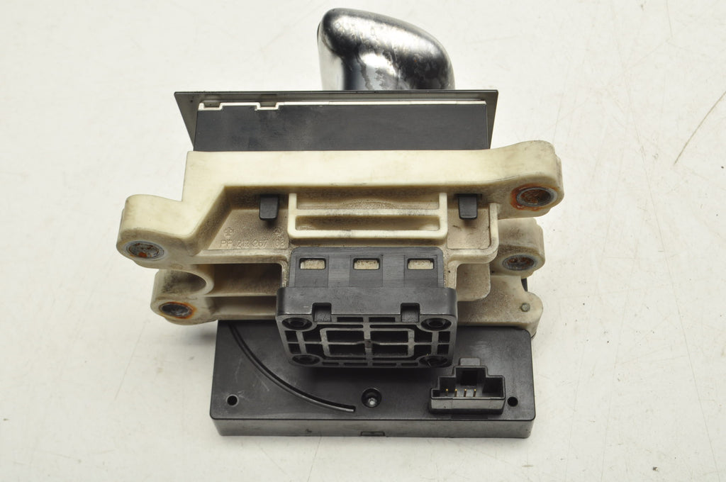 MERCEDES AMG GT C190 SELECTOR JACK BOX A2122670200 A0009001606