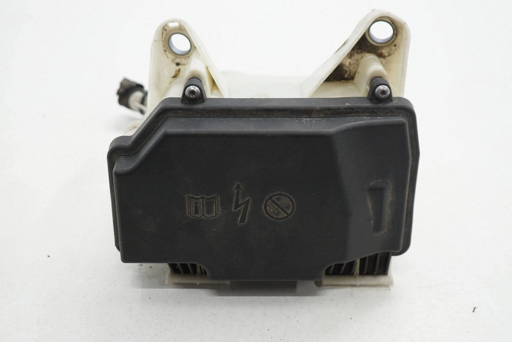MERCEDES C W205 16R 2.0 CGI CAN FUSE BOX A2059981301