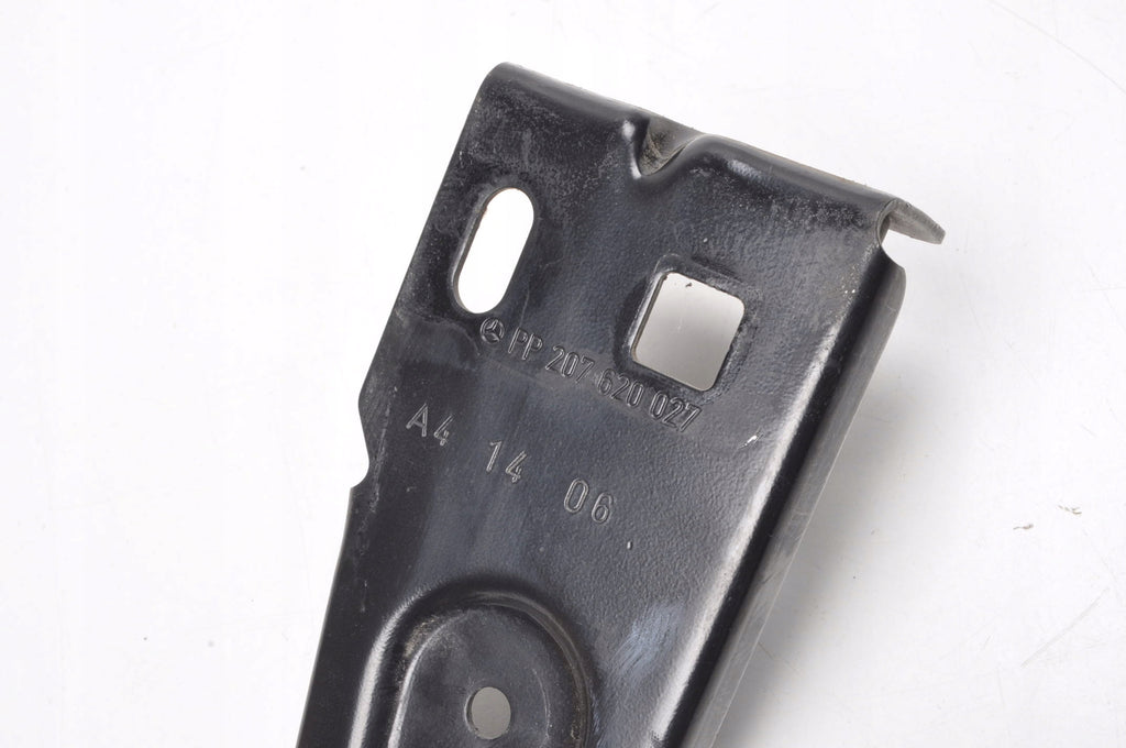 MERCEDES CLASS E W207 2.2 FRONT BELT MOUNTING BRACKET 207620027