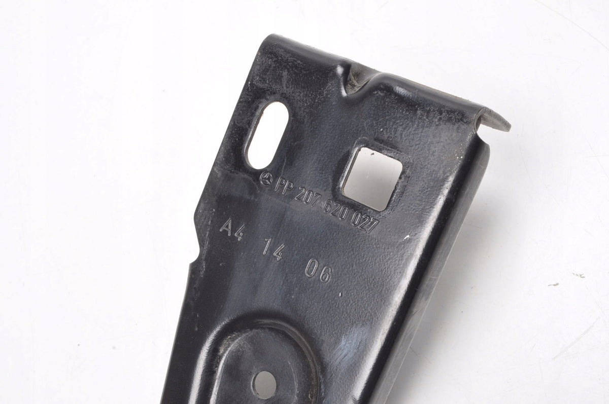 MERCEDES CLASS E W207 2.2 FRONT BELT MOUNTING BRACKET 207620027
