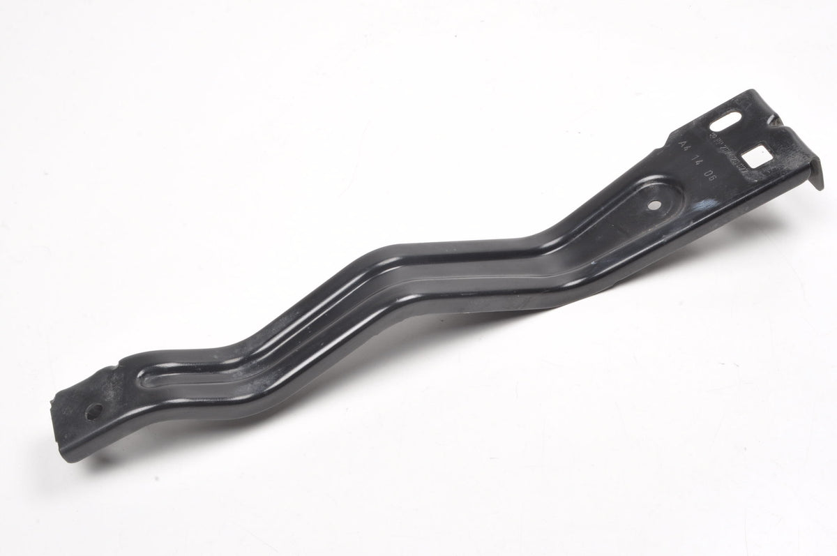 MERCEDES CLASS E W207 2.2 FRONT BELT MOUNTING BRACKET 207620027