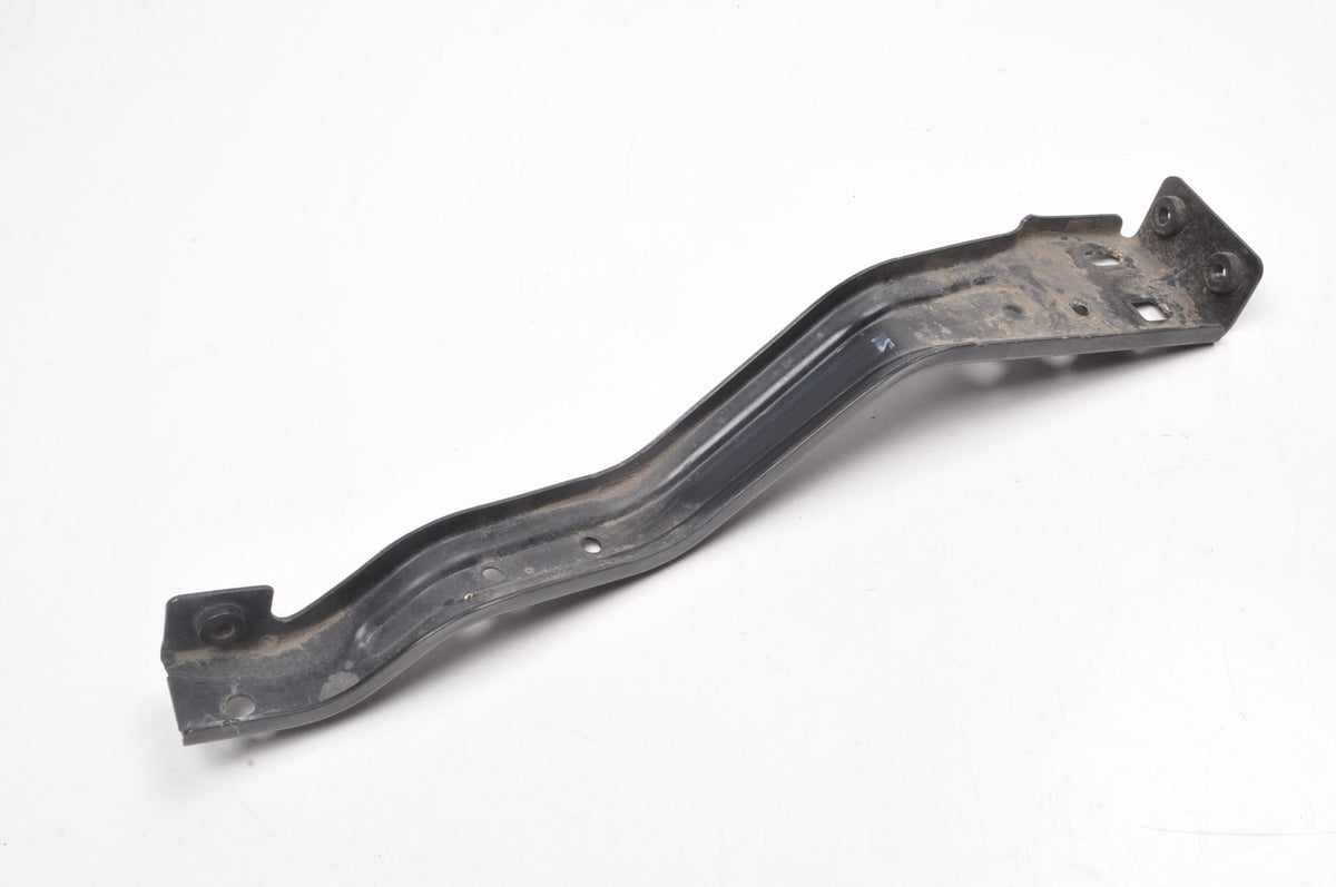 MERCEDES CLASS E W207 MOUNTING BRACKET RIGHT FRONT BELT A20762000872