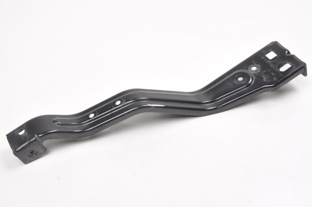 MERCEDES CLASS E W207 MOUNTING BRACKET RIGHT FRONT BELT A20762000872