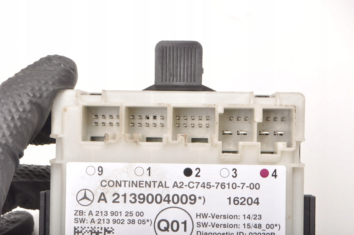 MERCEDES CLASS E W213 DOOR MODULE A2139004009 LEFT FRONT