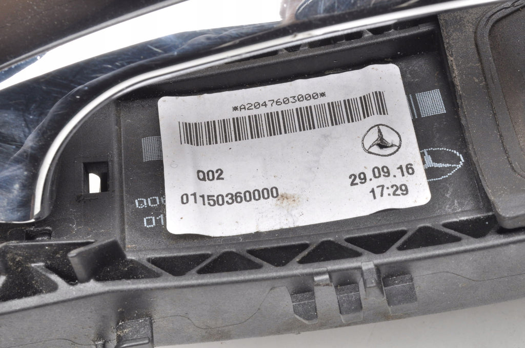 MERCEDES CLASS GLA X156 EXTERIOR DOOR HANDLE A1567670200 A2047603000