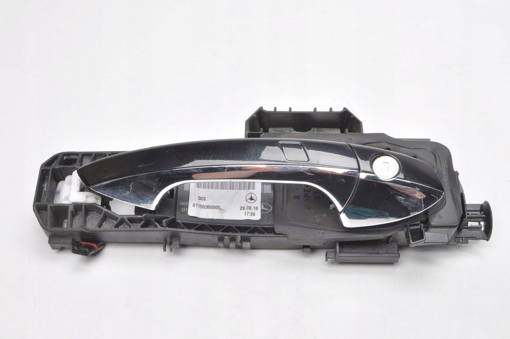 MERCEDES CLASS GLA X156 EXTERIOR DOOR HANDLE A1567670200 A2047603000