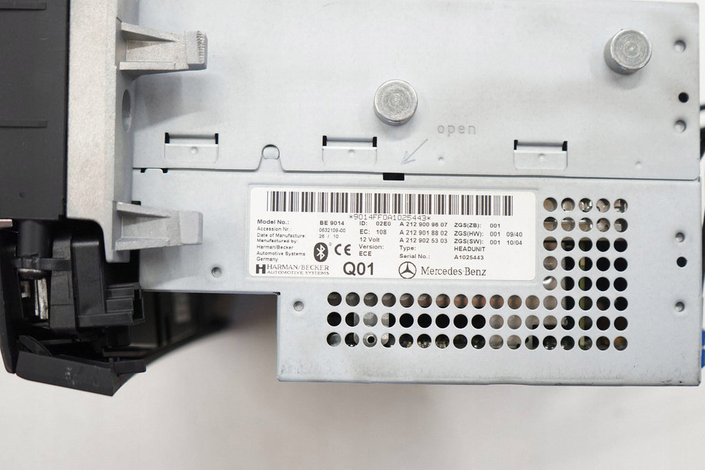 MERCEDES E W212 10R FACTORY RADIO NAVIGATION A2129009607